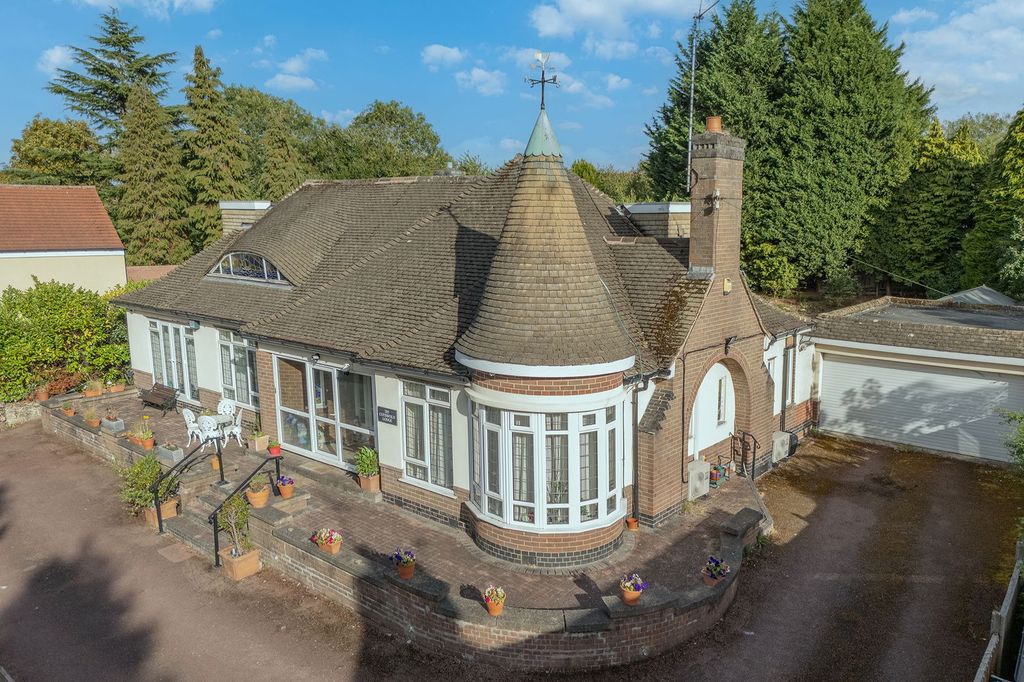 Property photo 1 of 17