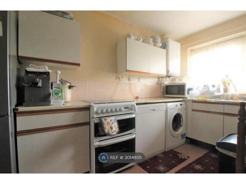 Property photo 2 of 3