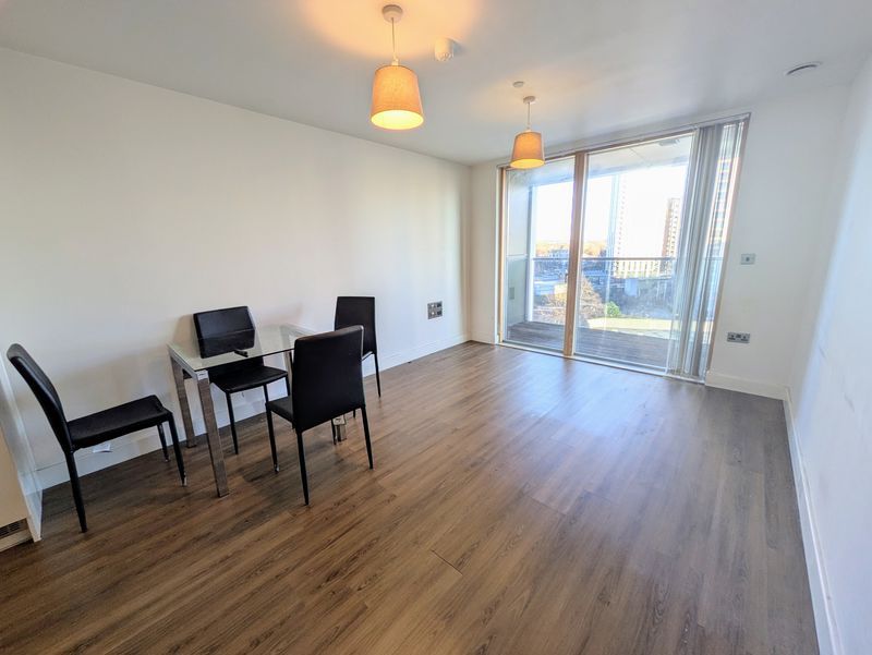 Property photo 2 of 7 Photo 2