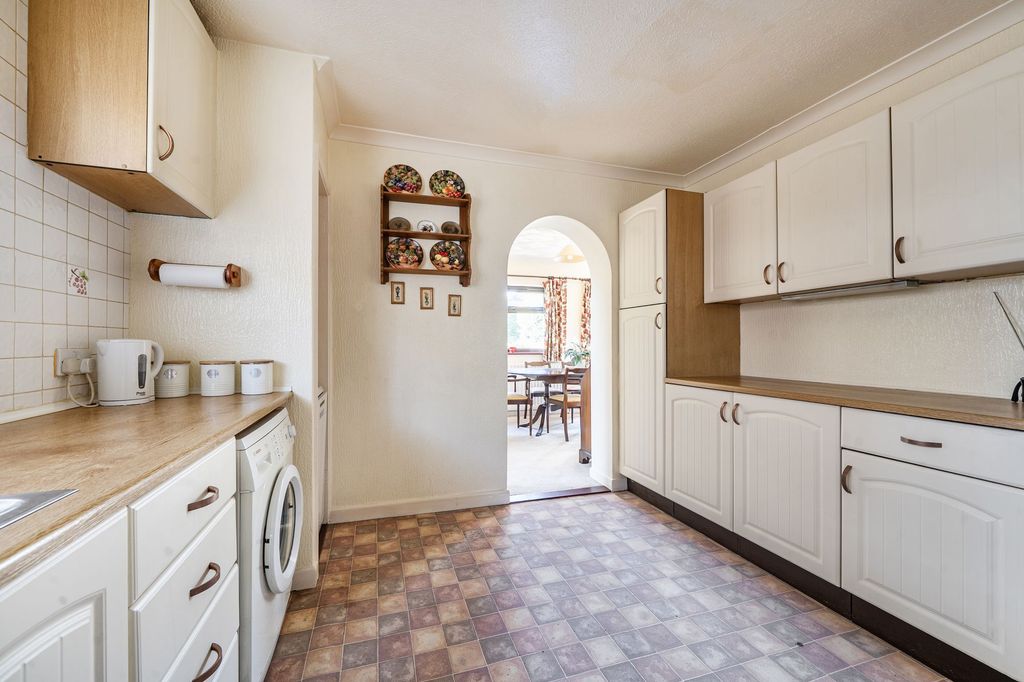 Property photo 3 of 14