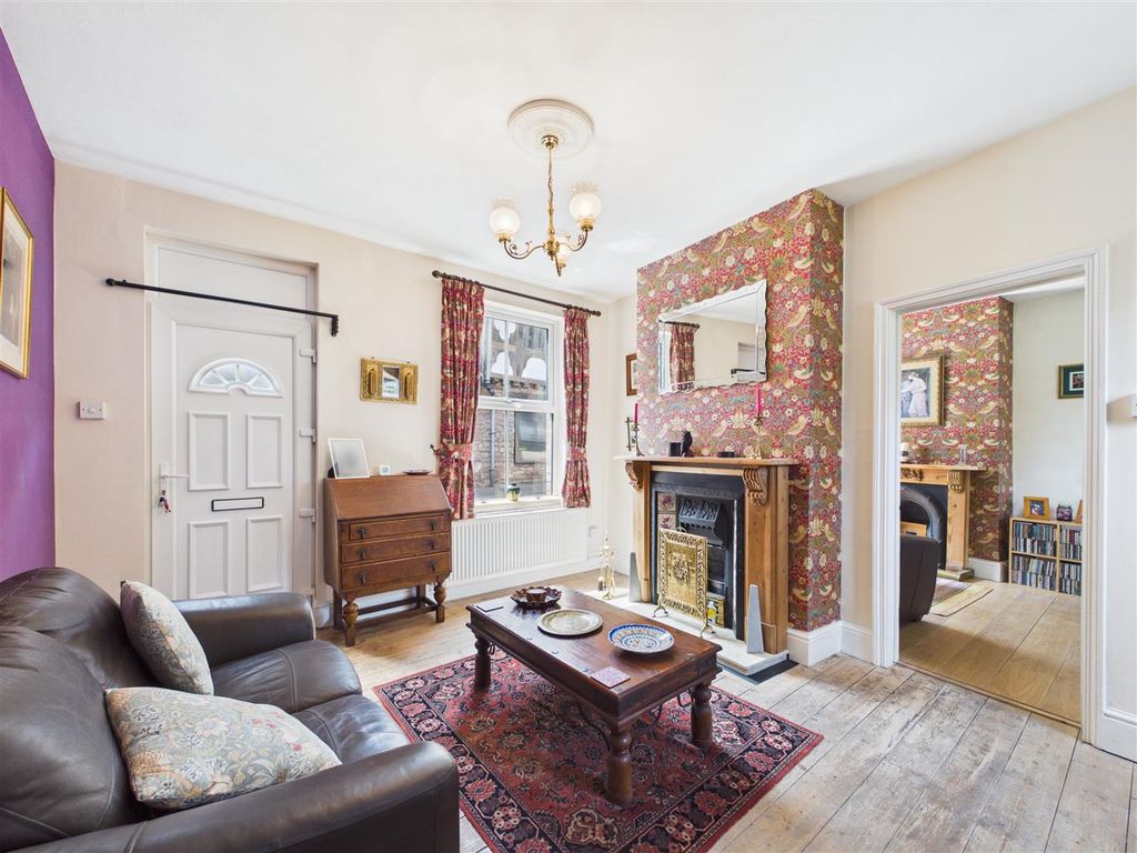 Property photo 2 of 19
