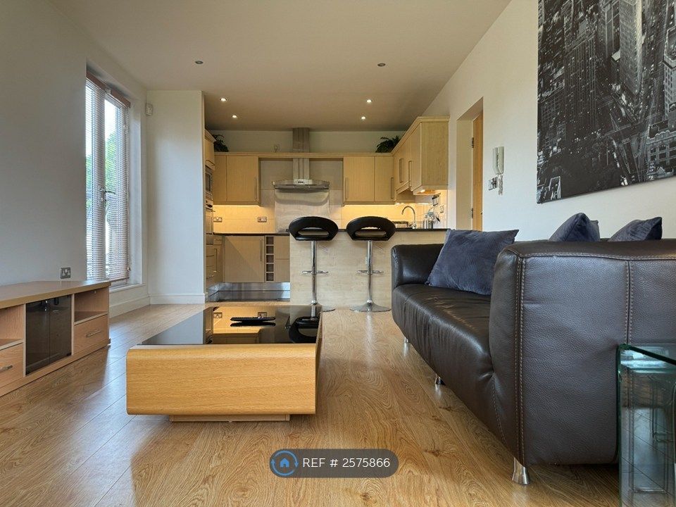Property photo 2 of 10 Lounge