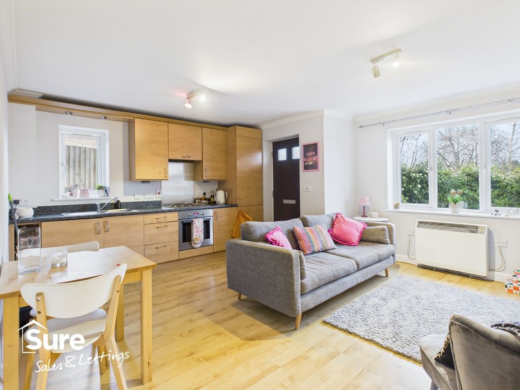 Property photo 1 of 12 4784190