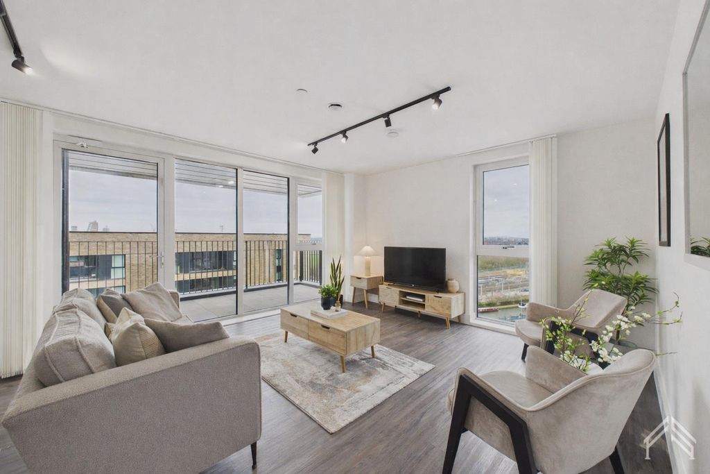 Property photo 1 of 20 0.Png