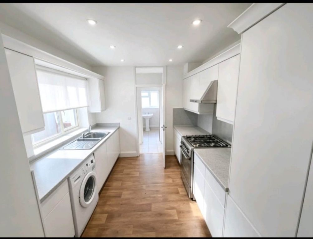 Property photo 1 of 3