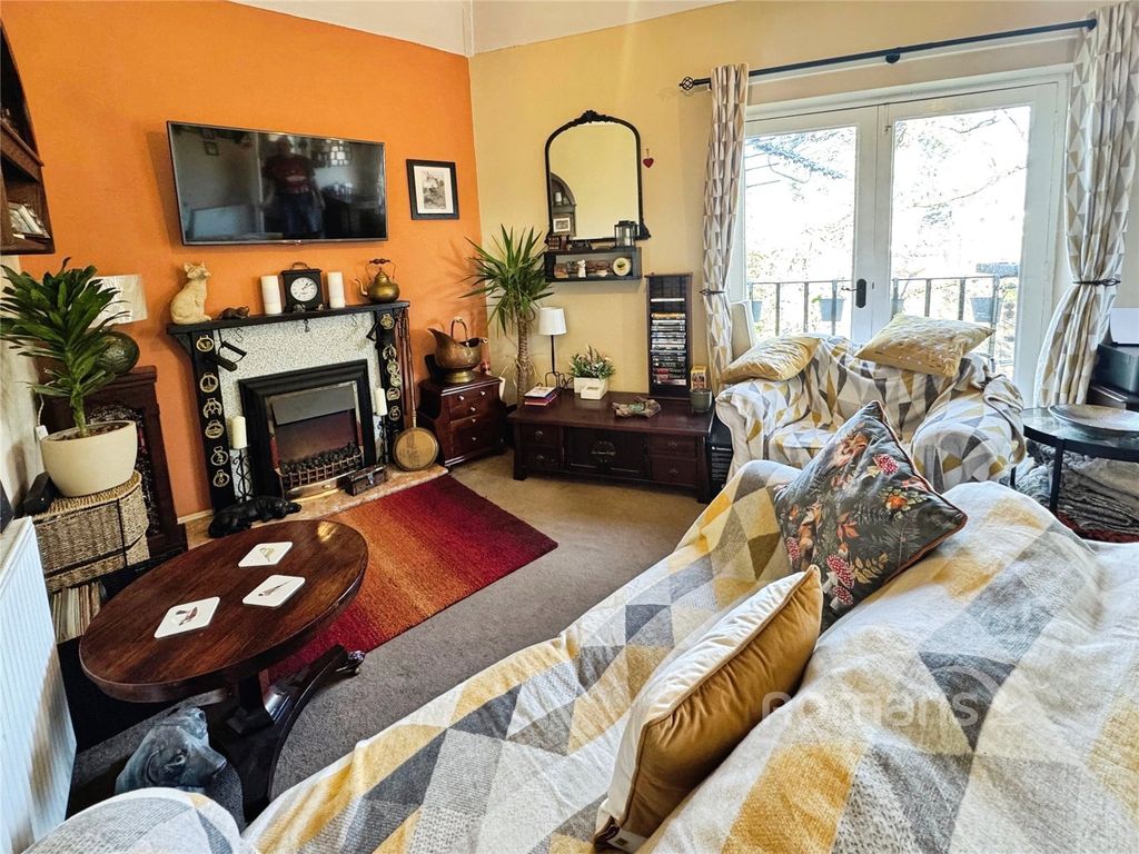 Property photo 3 of 9 Picture No. 05