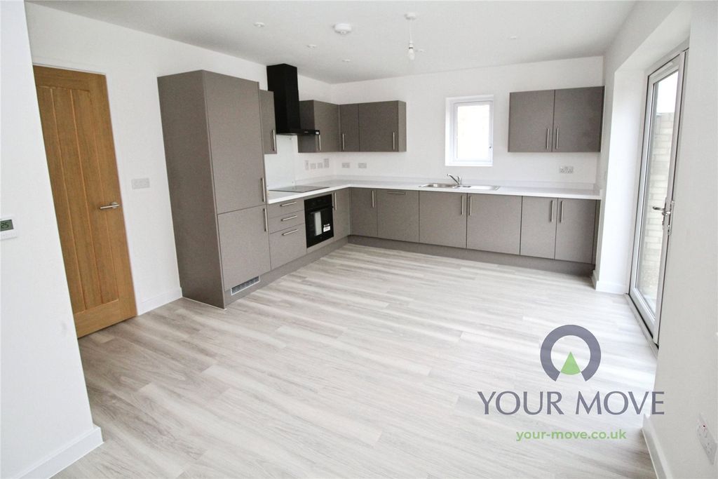 Property photo 1 of 19 Kitchen/Dining Room