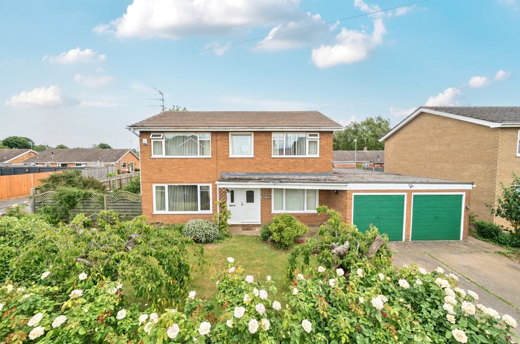 Property photo 1 of 22 1472984-1-6A22c00563120