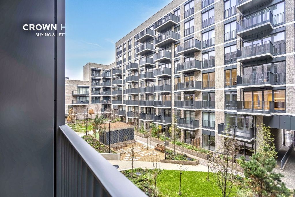 Property photo 2 of 20