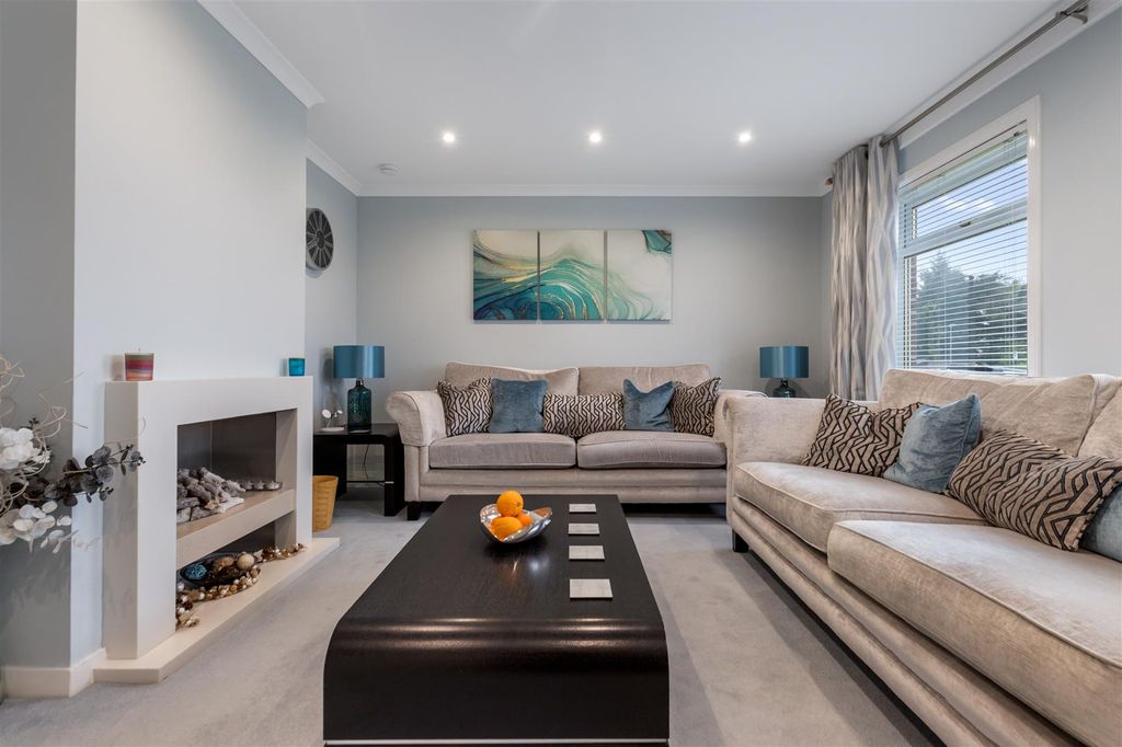 Property photo 1 of 35 Img_1920.Jpg