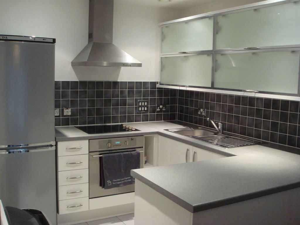 Property photo 3 of 4 Kitchen.Jpg