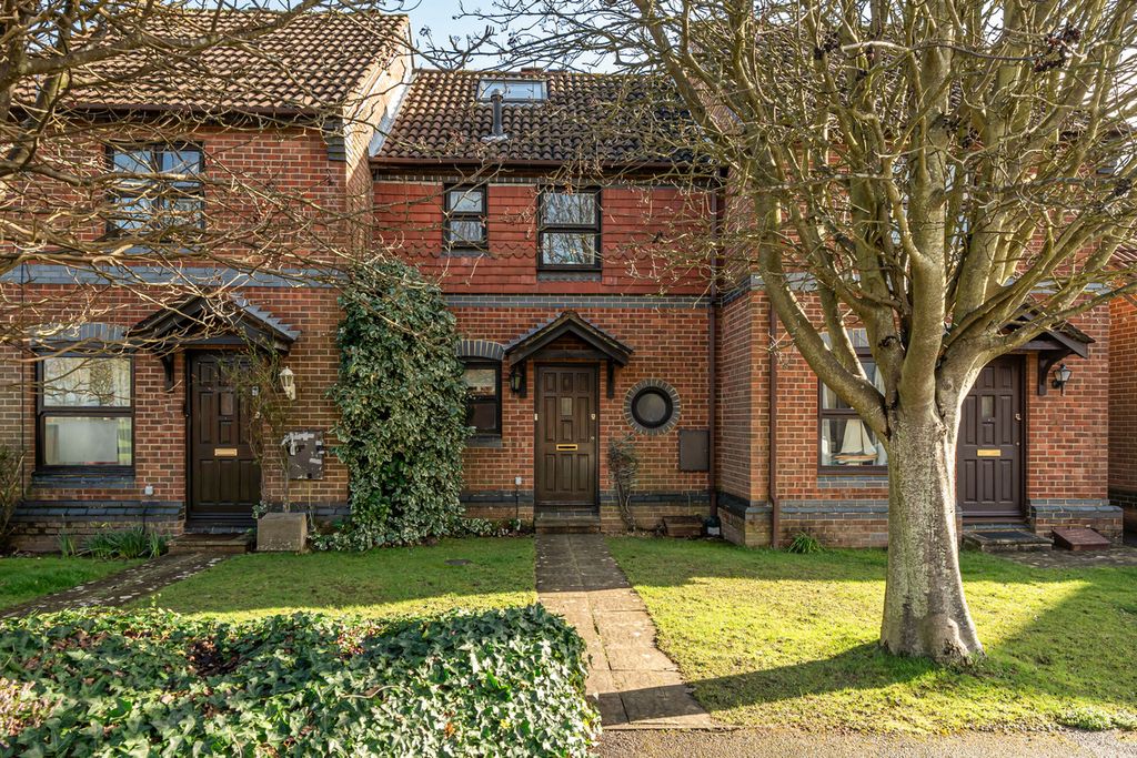 Property photo 2 of 18