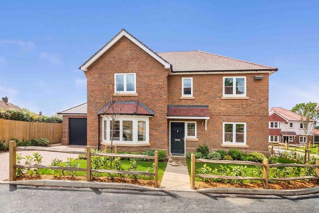 Property photo 1 of 34