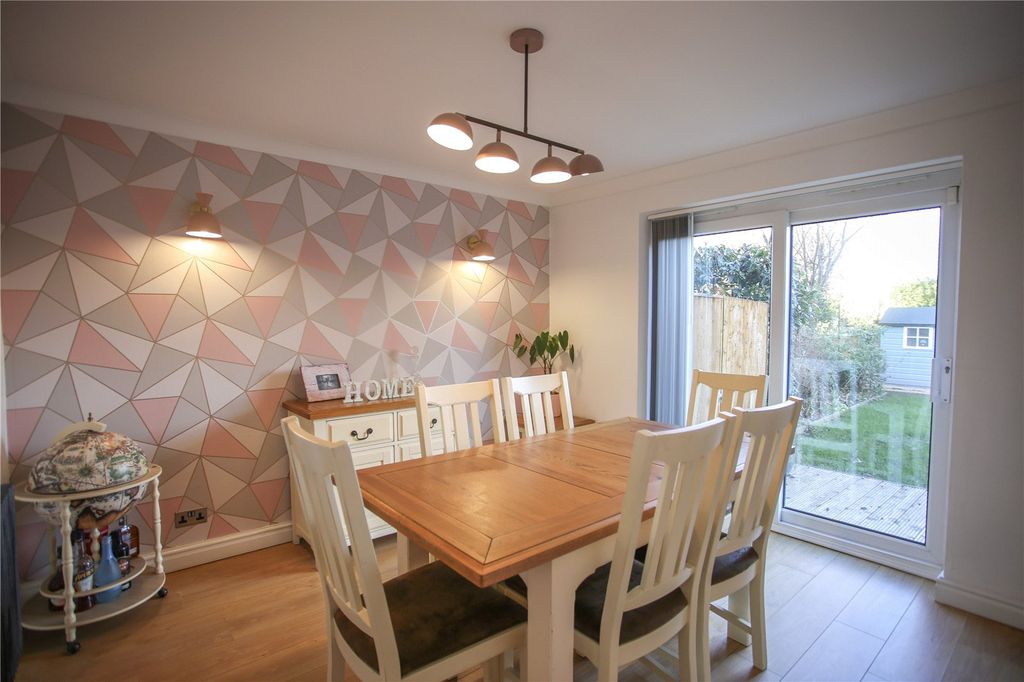 Property photo 3 of 23 Picture No. 22