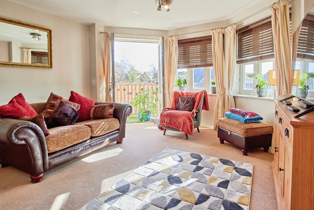 Property photo 3 of 15