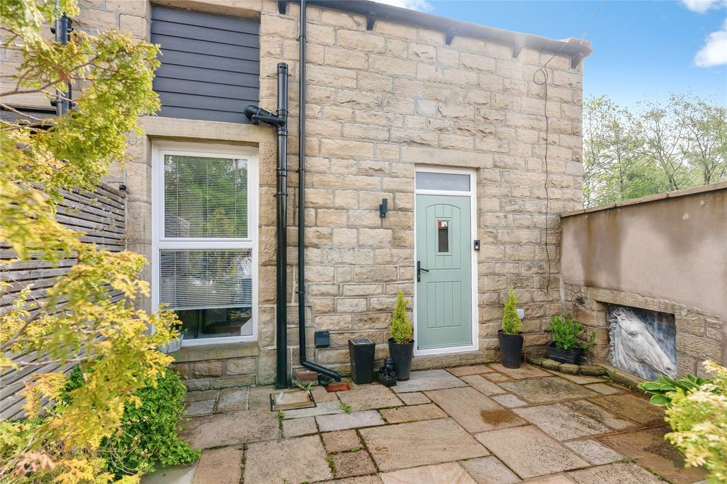 Property photo 3 of 19 Picture No. 18