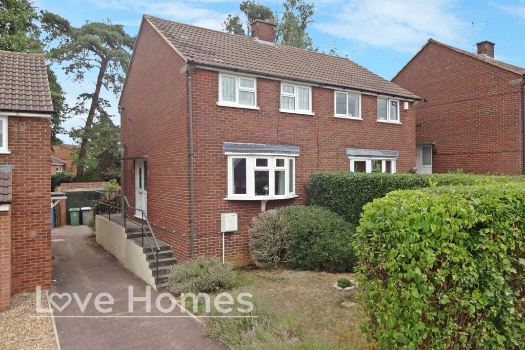 Property photo 1 of 13 4111823