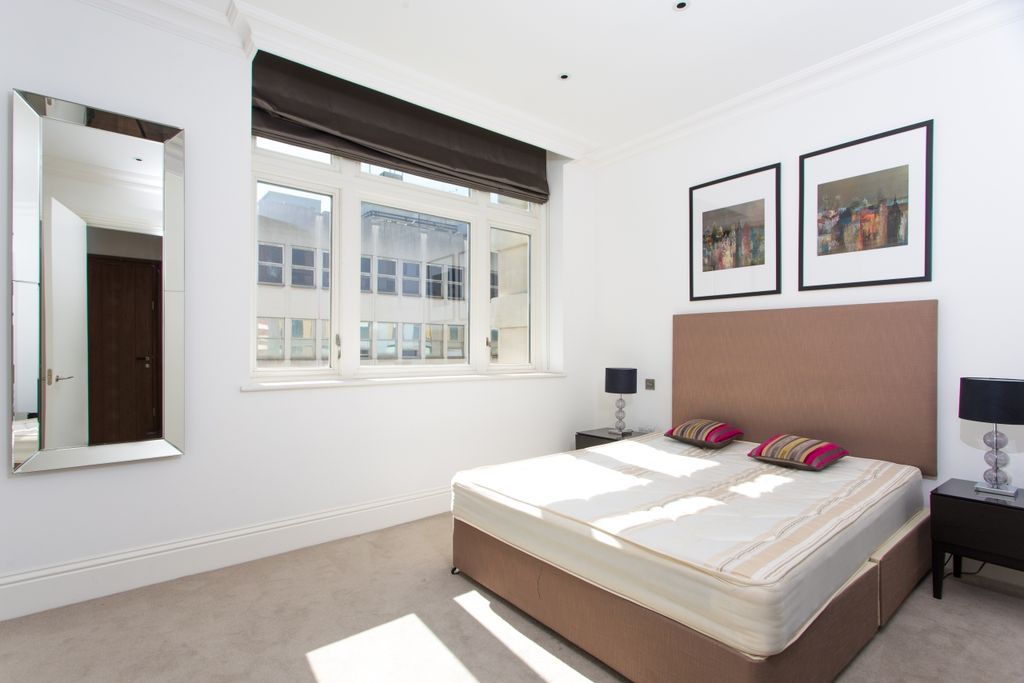 Property photo 3 of 7 Bed