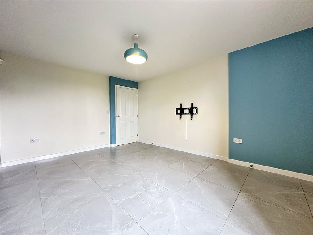 Property photo 3 of 14 Picture No. 14