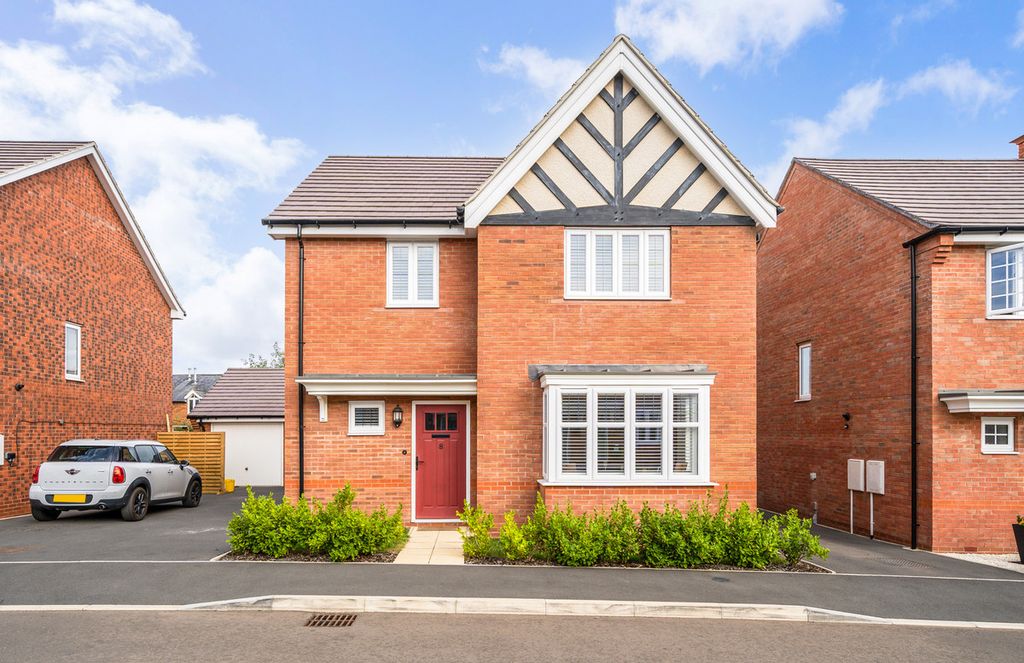 Property photo 1 of 24