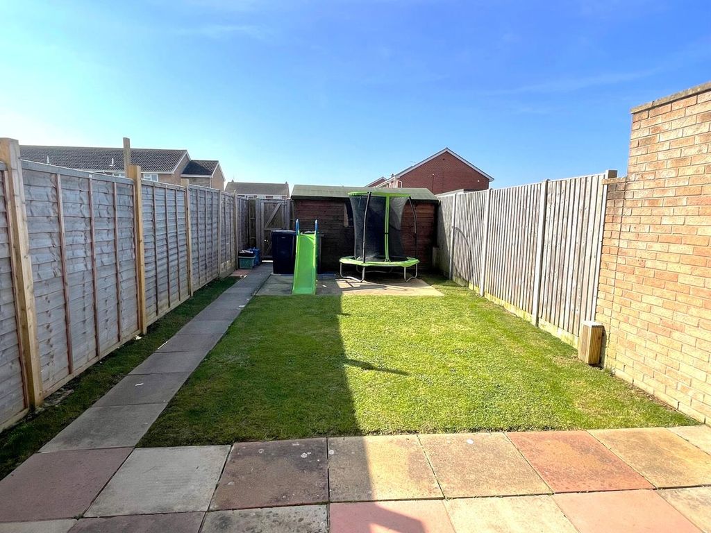 Property photo 2 of 18 Rear Garden