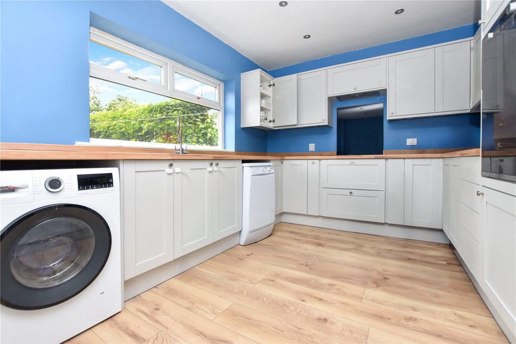 Property photo 3 of 4 Picture No. 02