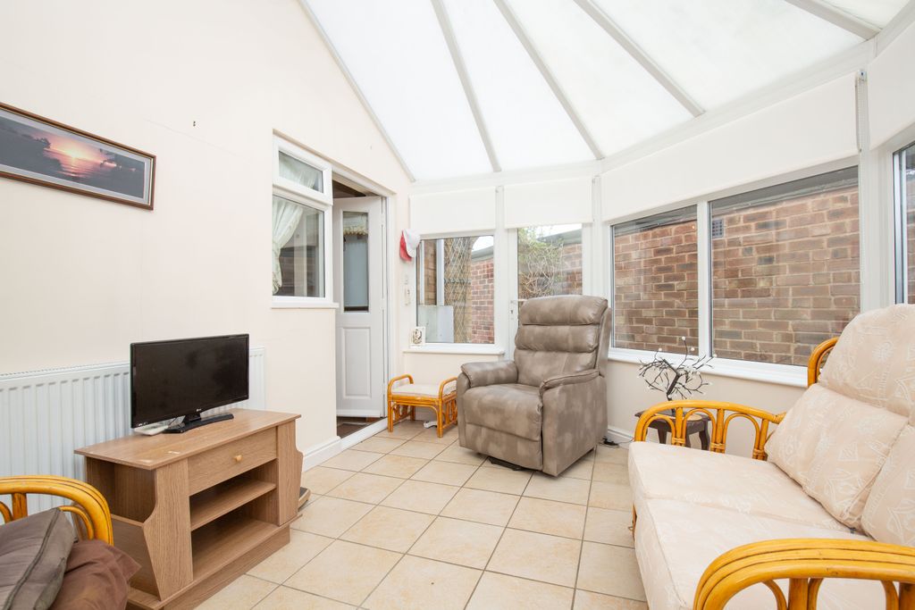 Additional image 9 of 2 bed detached bungalow for saleHolte Road, Atherstone CV9