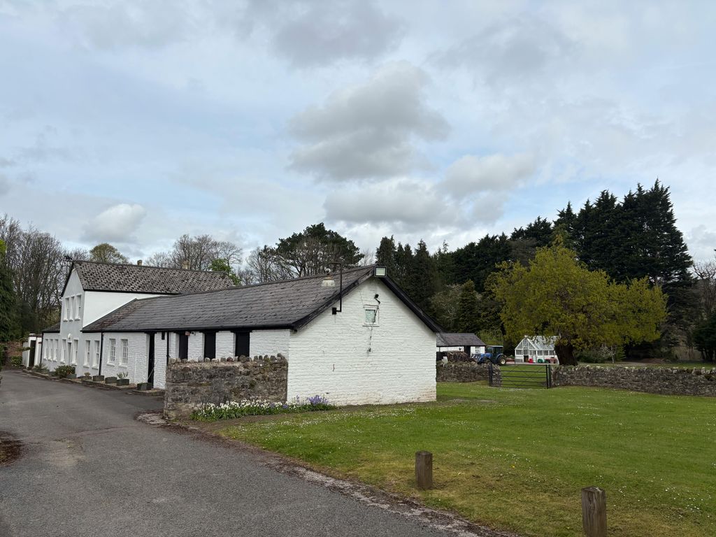 Property photo 2 of 18 Img_8992.Jpg