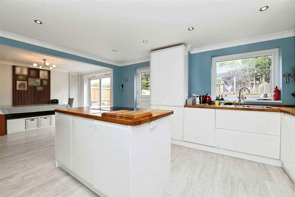 Property photo 1 of 18 Open Plan Kitchen
