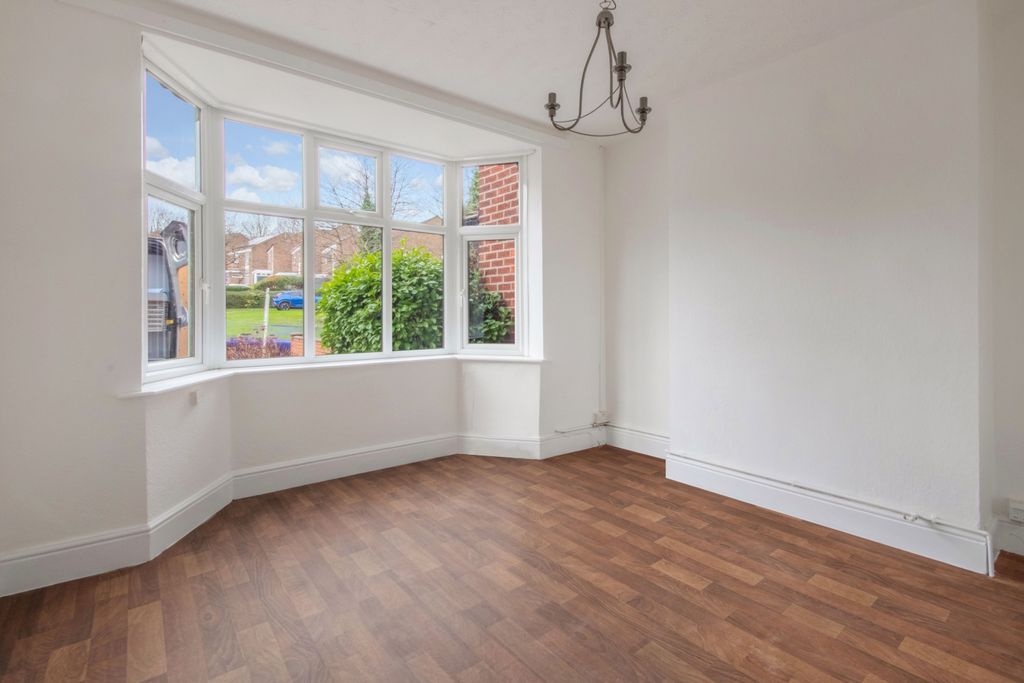 Property photo 3 of 14 Diningroom
