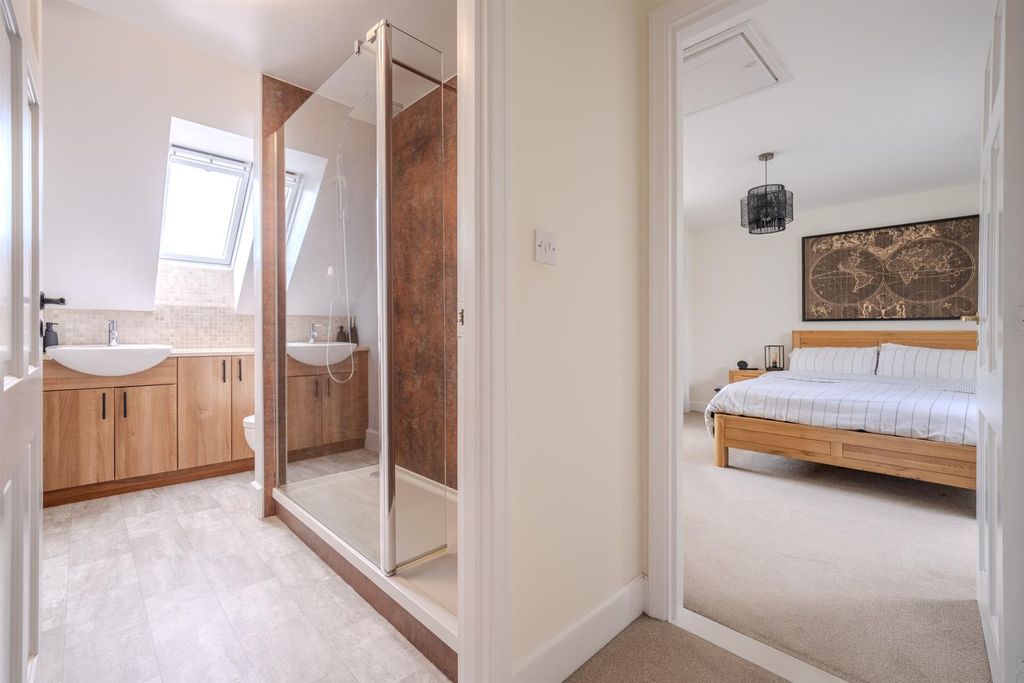 Additional image 20 of 6 bed detached house for saleDunollie, 58 Gillsland, Eyemouth TD14