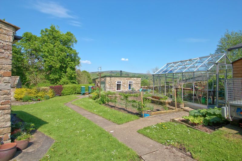 Property photo 3 of 24 Photo 3