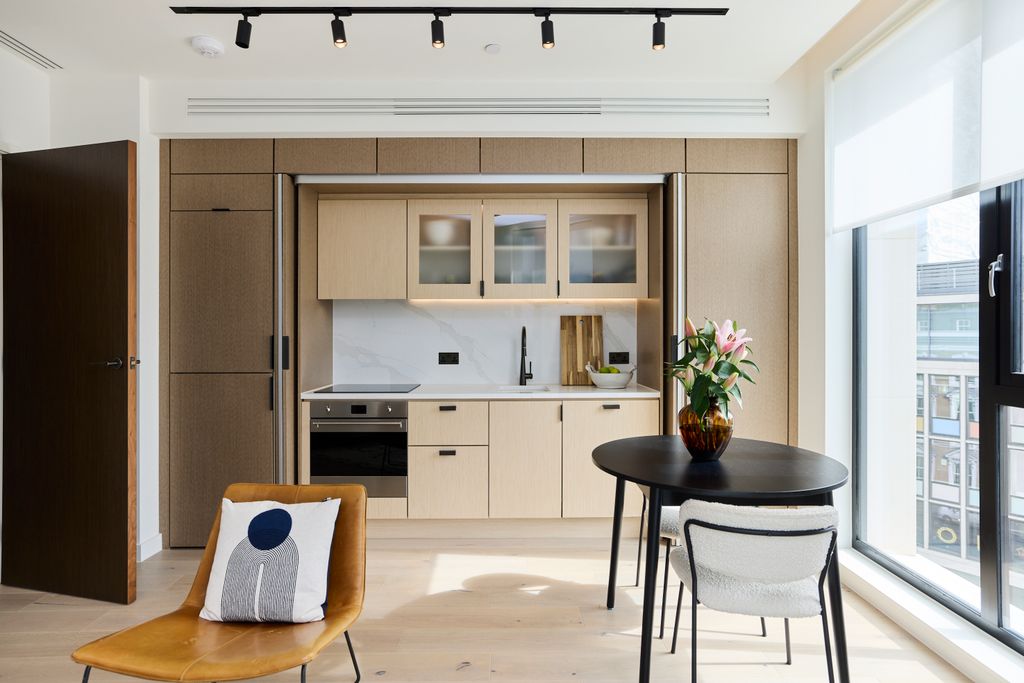 Property photo 1 of 6