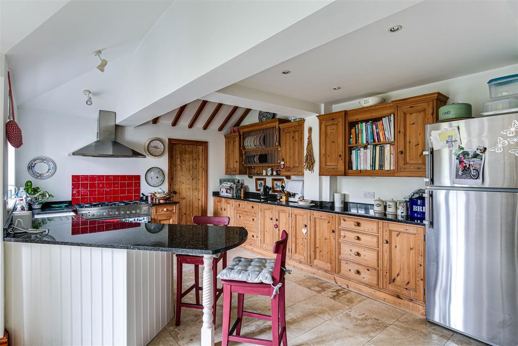 Property photo 1 of 25 8 Kitchen.Jpg