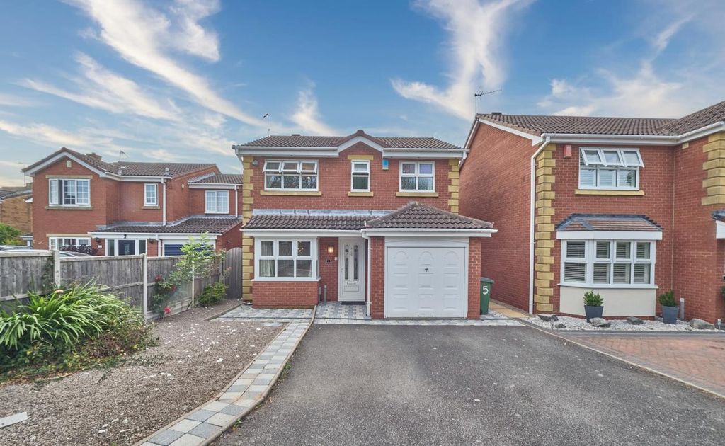 Property photo 1 of 15 5 Smithy Farm Drive Ss 16.Png