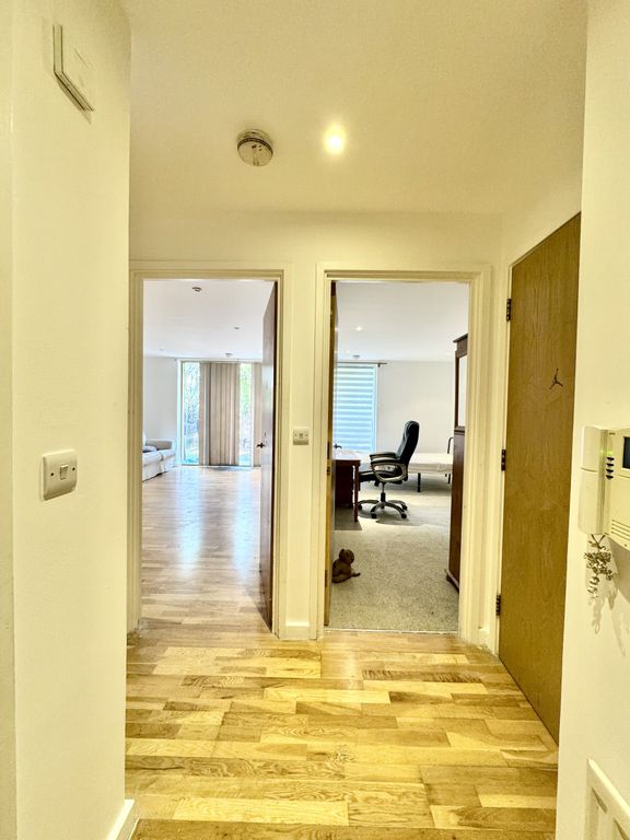 Property photo 3 of 9 Gallery