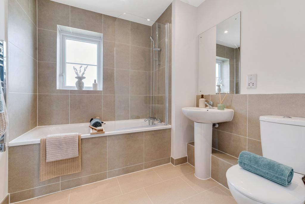 Property photo 3 of 11