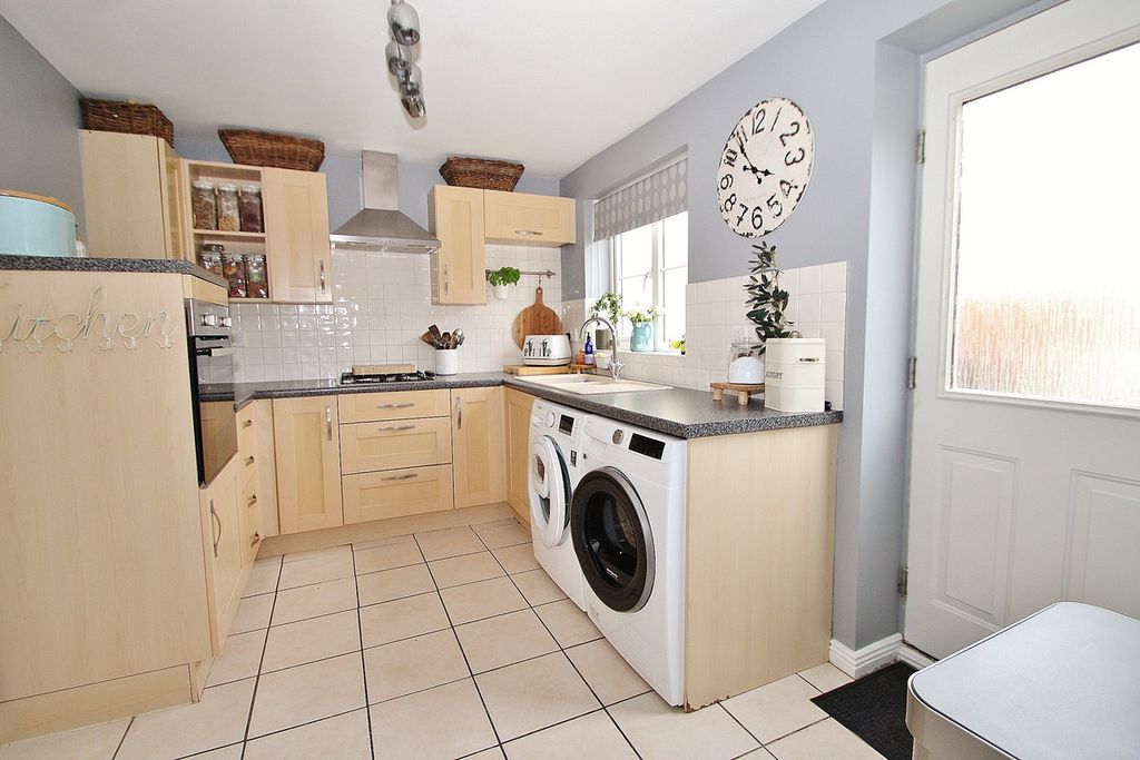 Property photo 3 of 15