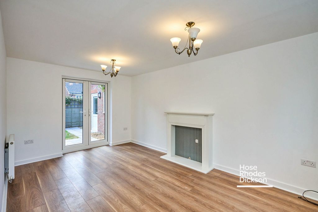 Property photo 3 of 11 3