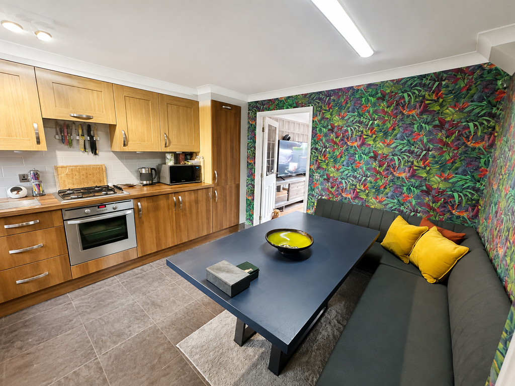 Property photo 2 of 18 Kitchen Breakfast Room