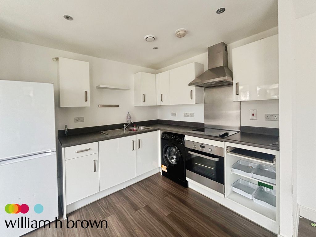 Property photo 3 of 5 Kitchen