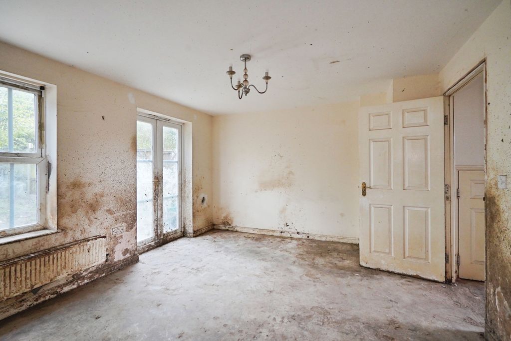 Property photo 3 of 20 Pbox-Img.Jpg