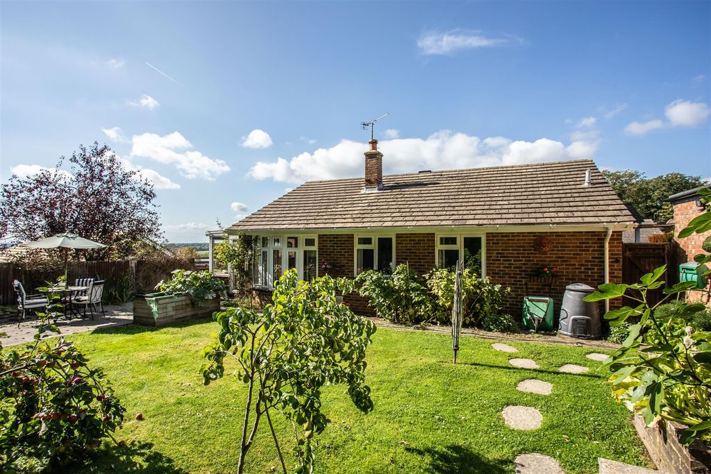 Property photo 1 of 24