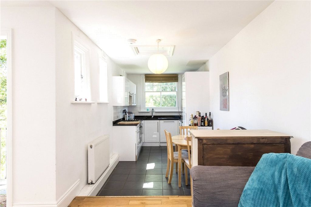Property photo 3 of 11 Kitchen