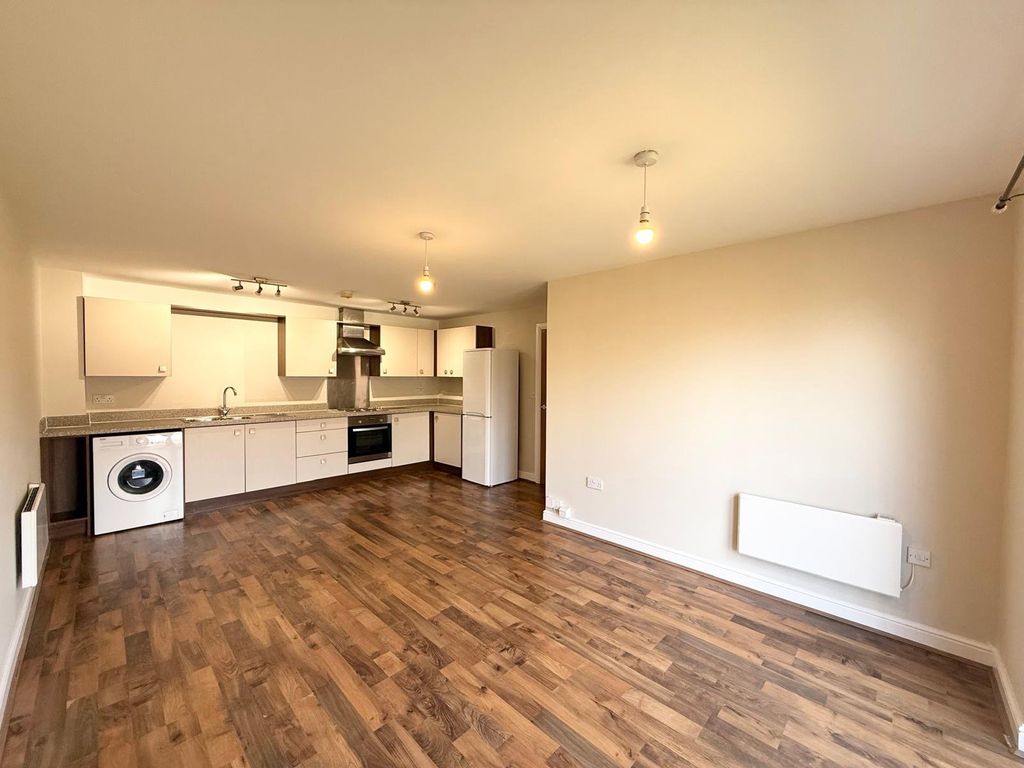 Property photo 3 of 9 Picture No. 33