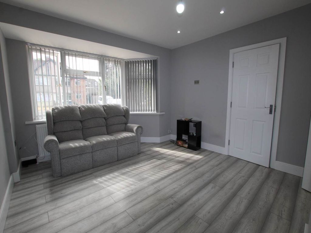 Property photo 3 of 15 Img_2161