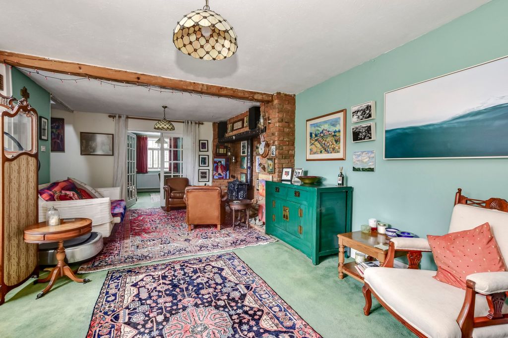 Property photo 2 of 30