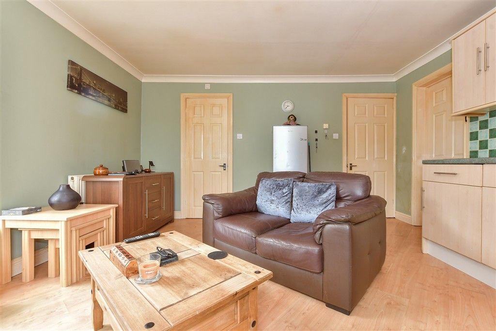 Property photo 3 of 12 Lounge/ Kitchen