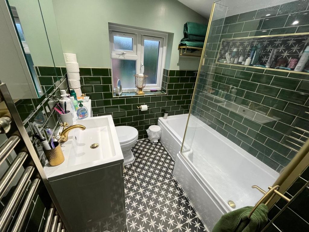 Property photo 3 of 11 Highbridge 5.Jpg