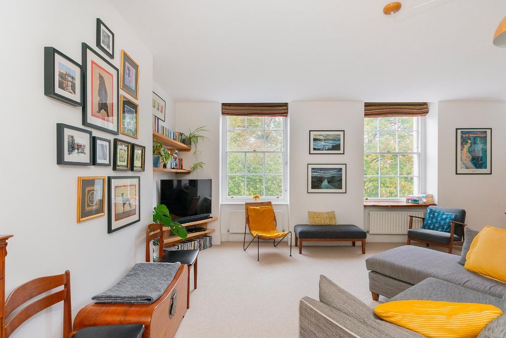 Property photo 1 of 21 0P7Msp - Reception A.Jpg